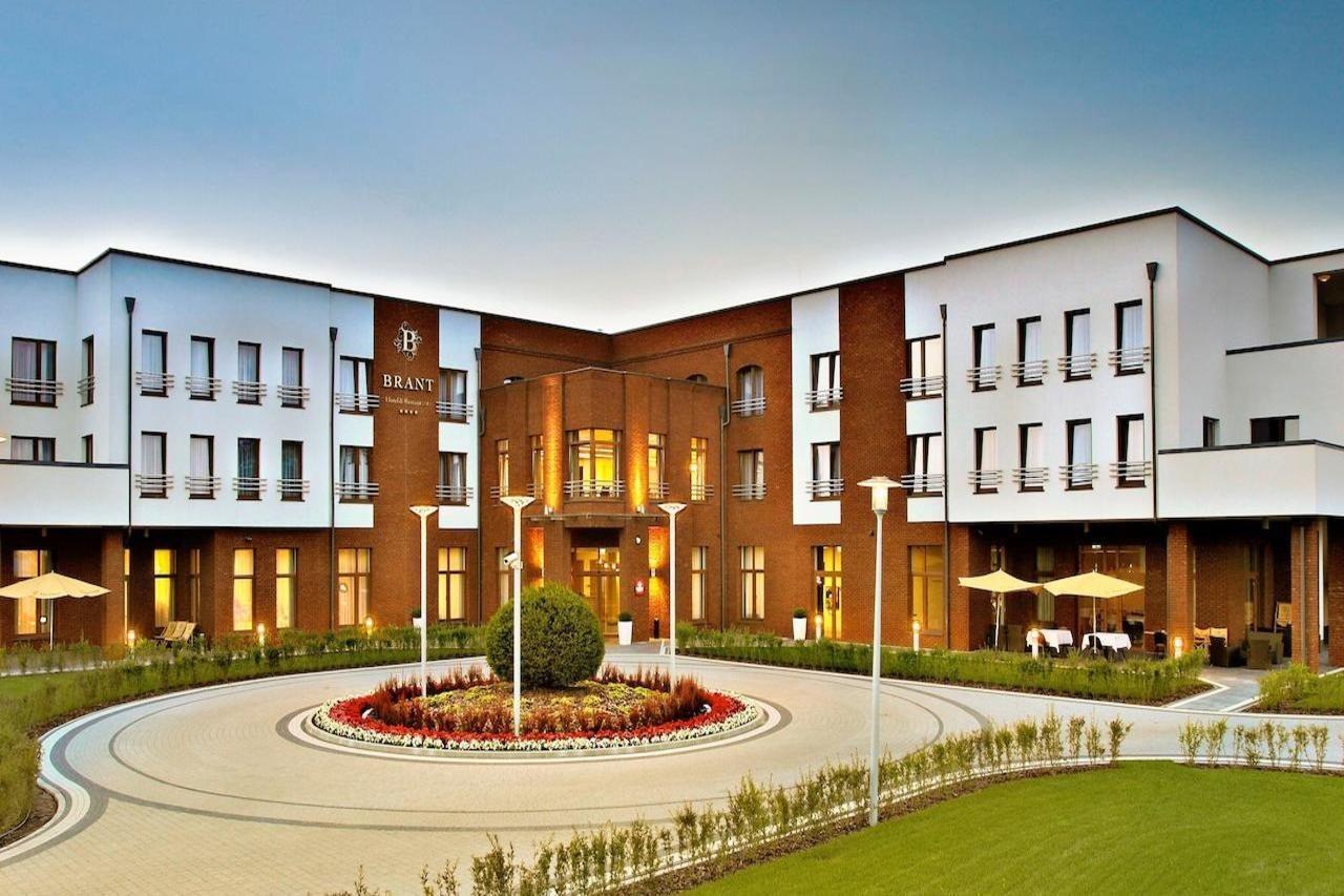 Mercure Wiazowna Brant Esterno foto