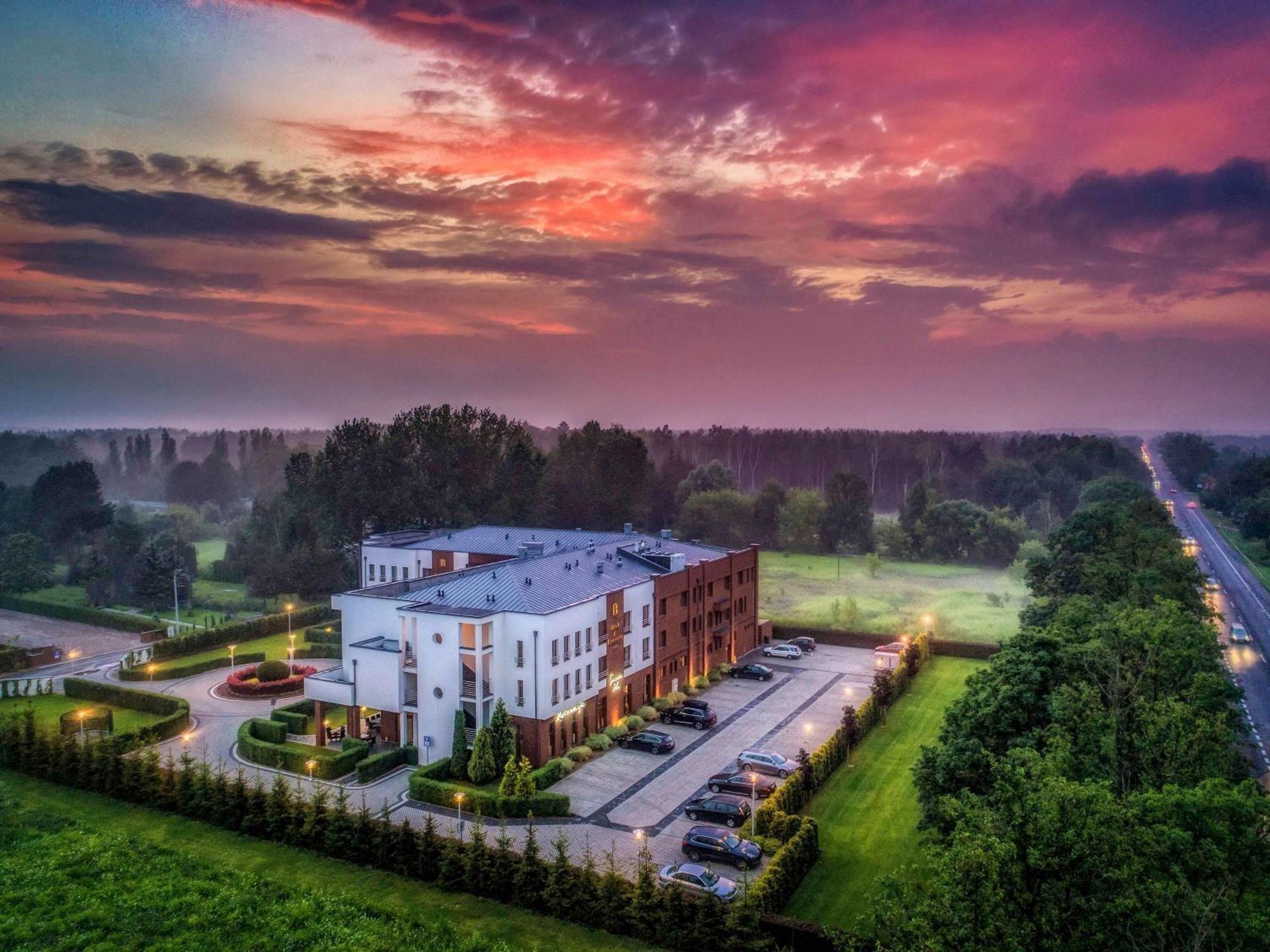 Mercure Wiazowna Brant Esterno foto